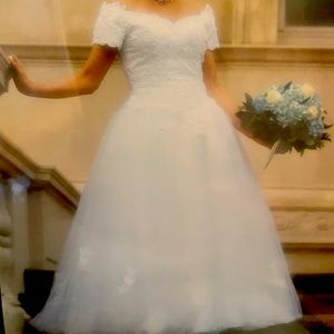 Beautiful wedding dress. David’s Bridal originally paid $1100.